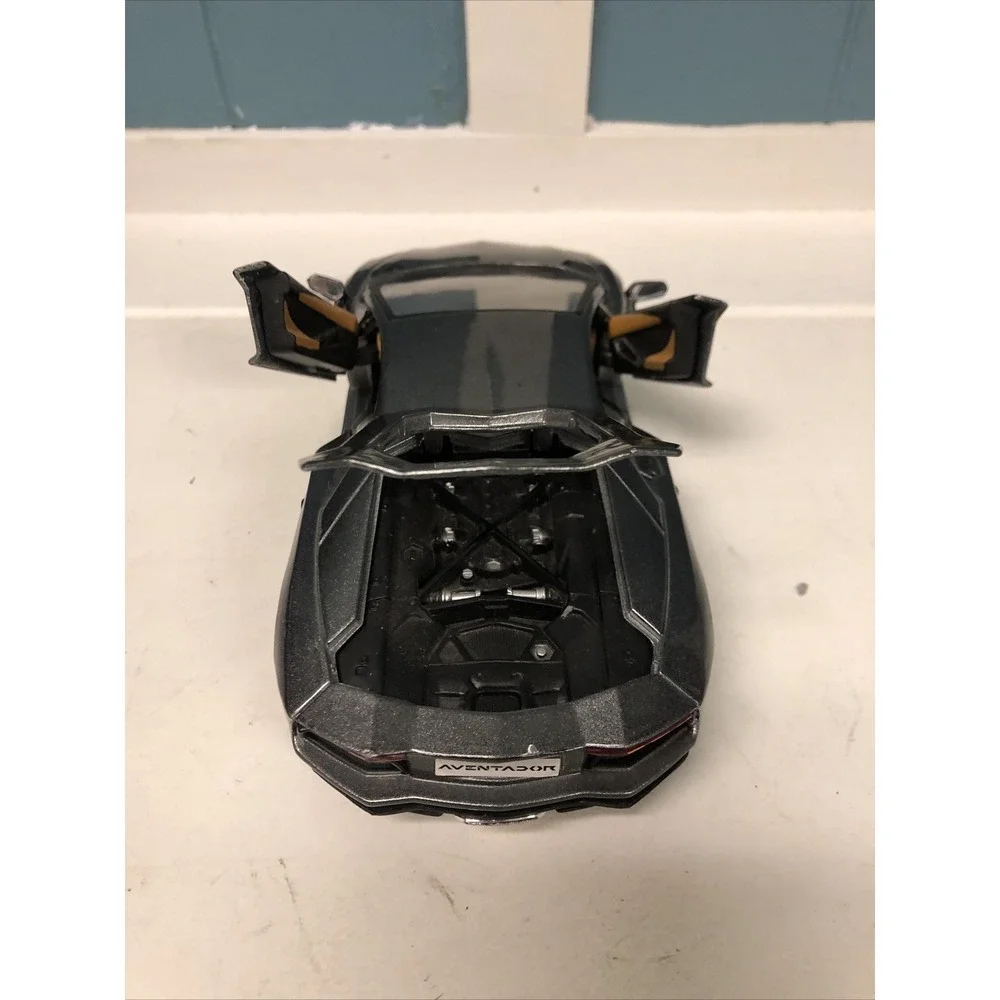LAMBORGHINI AVENTADOR LP700-4 Gray Charcoal 1/24Scale‎  Metal Maisto